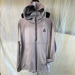Reebok Gray 1/2 Zip-Up Jacket, men’s medium ladies